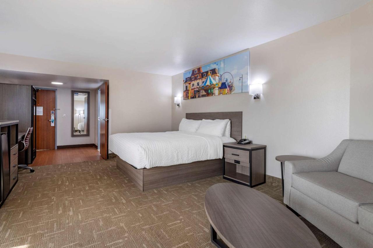Clarion Pointe Galveston Seawall Экстерьер фото