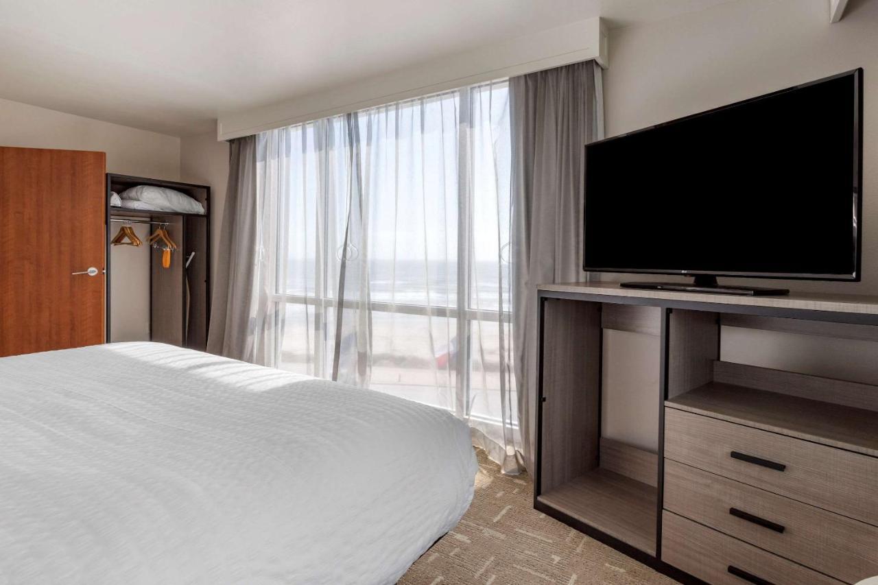 Clarion Pointe Galveston Seawall Экстерьер фото