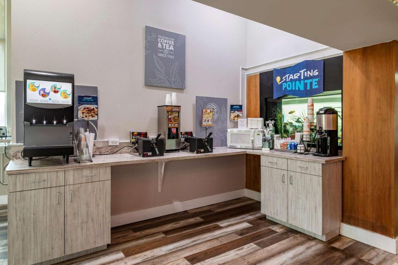 Clarion Pointe Galveston Seawall Экстерьер фото